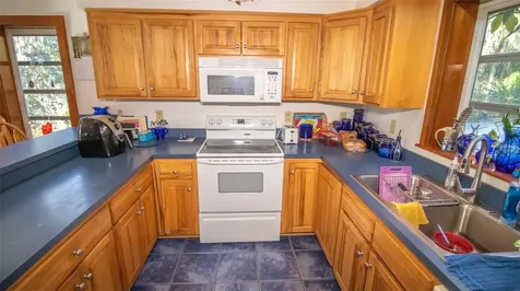 243 Herman Drive Hawthorne FL 32640