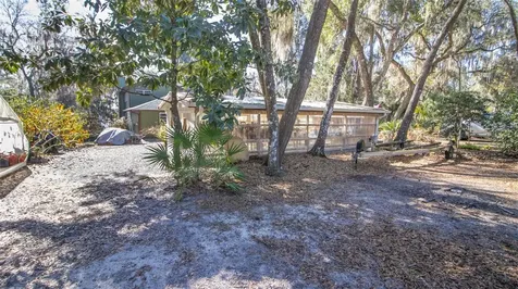 243 Herman Drive Hawthorne FL 32640