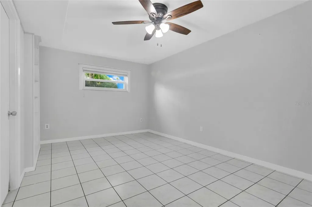 2704 Mendelin Street Apopka FL 32703
