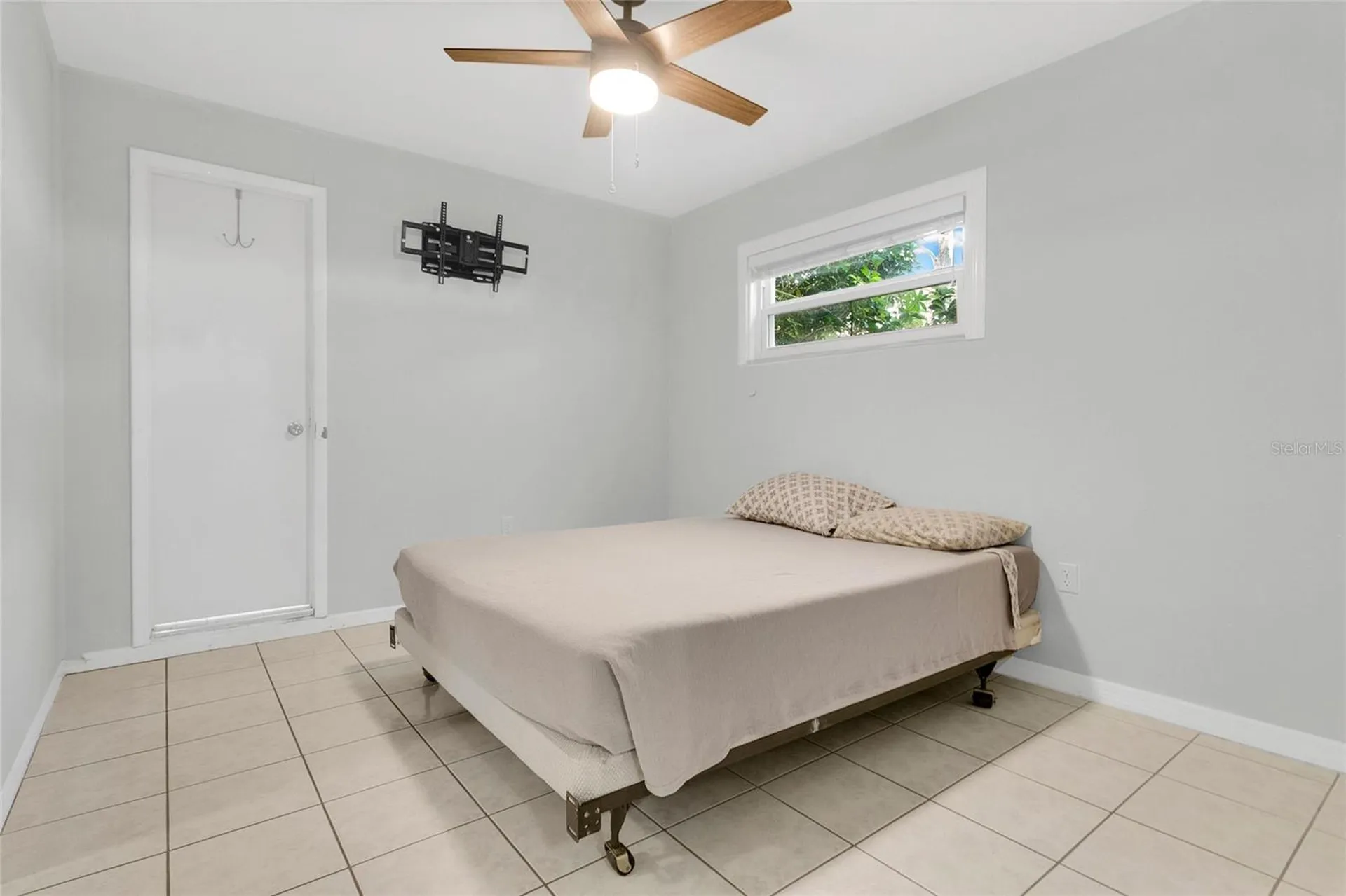 2704 Mendelin Street Apopka FL 32703