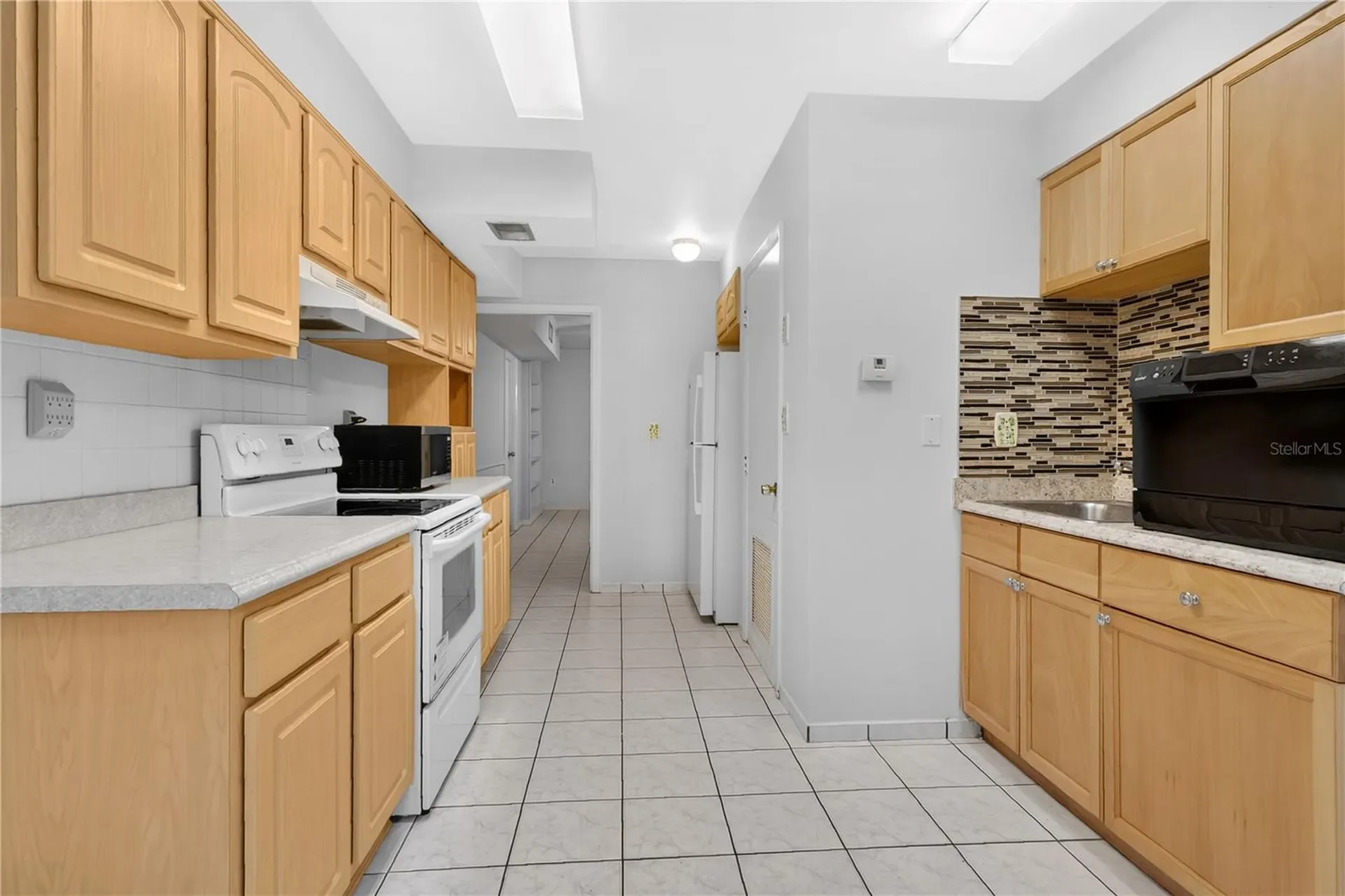 2704 Mendelin Street Apopka FL 32703