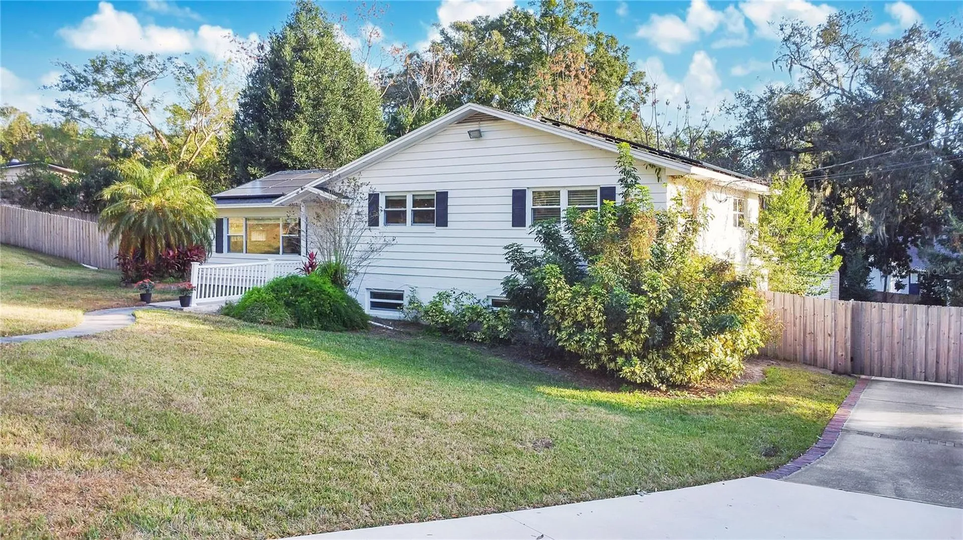 2704 Mendelin Street Apopka FL 32703