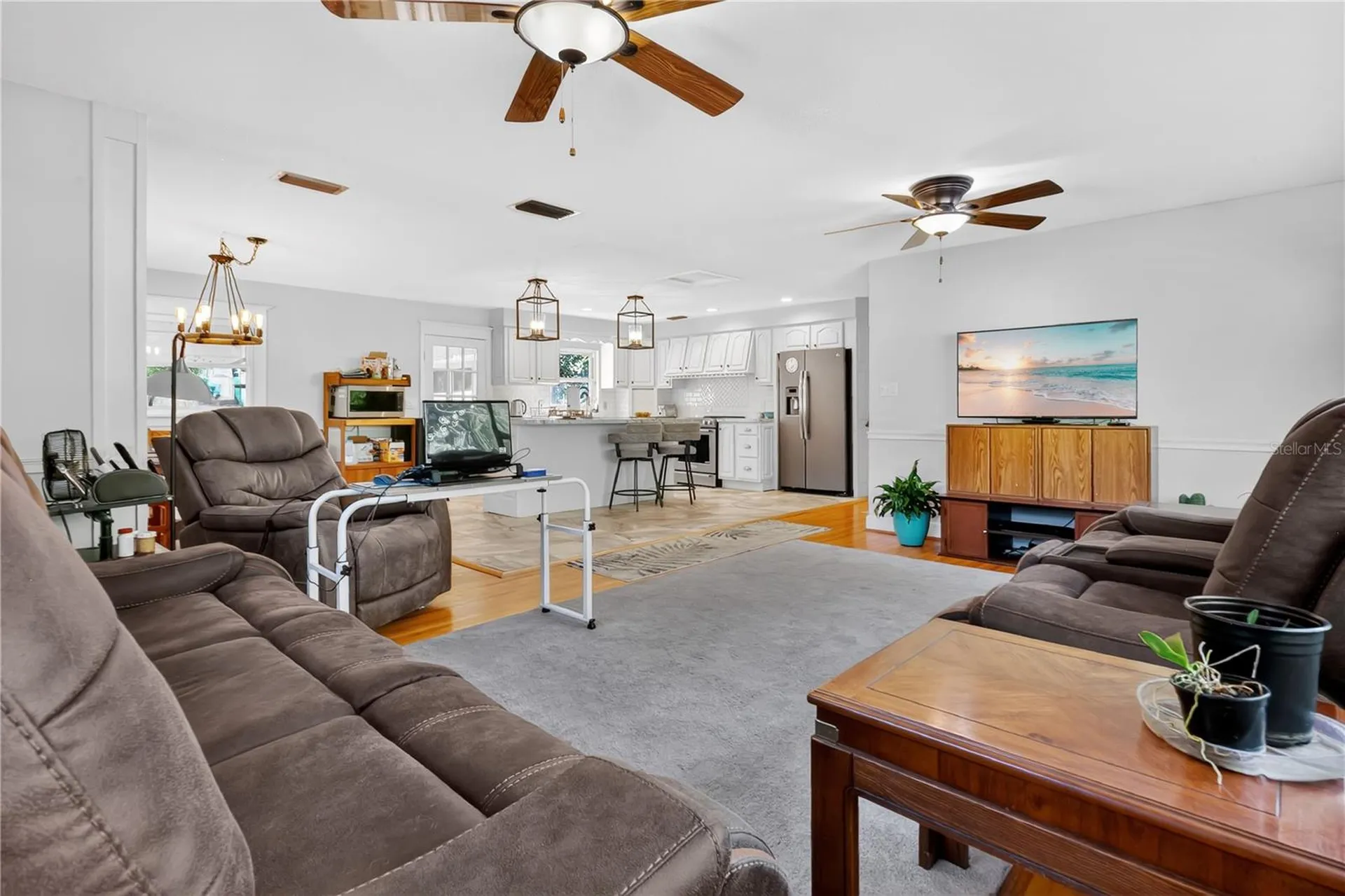 2704 Mendelin Street Apopka FL 32703