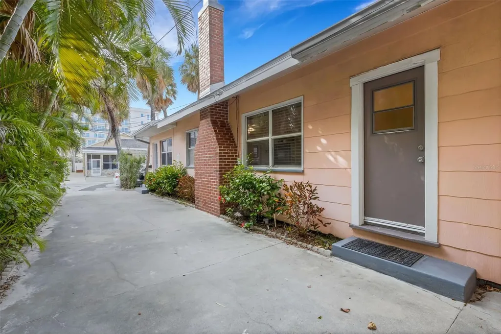 18 Heilwood Street Clearwater FL 33767