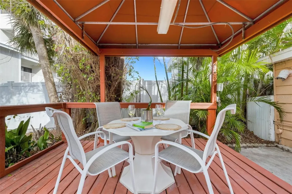 18 Heilwood Street Clearwater FL 33767