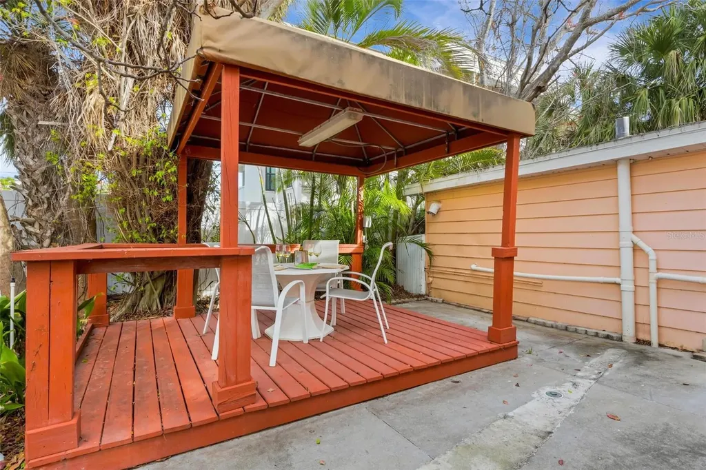 18 Heilwood Street Clearwater FL 33767