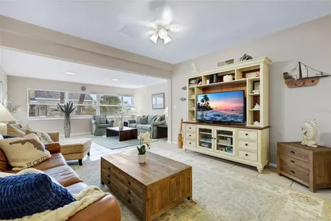 18 Heilwood Street Clearwater FL 33767