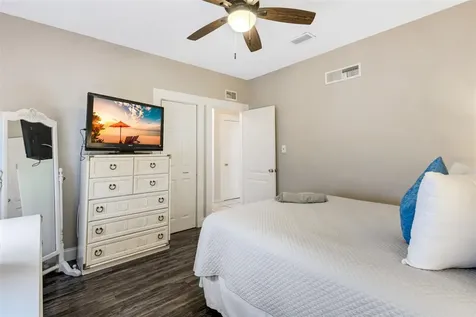 18 Heilwood Street Clearwater FL 33767