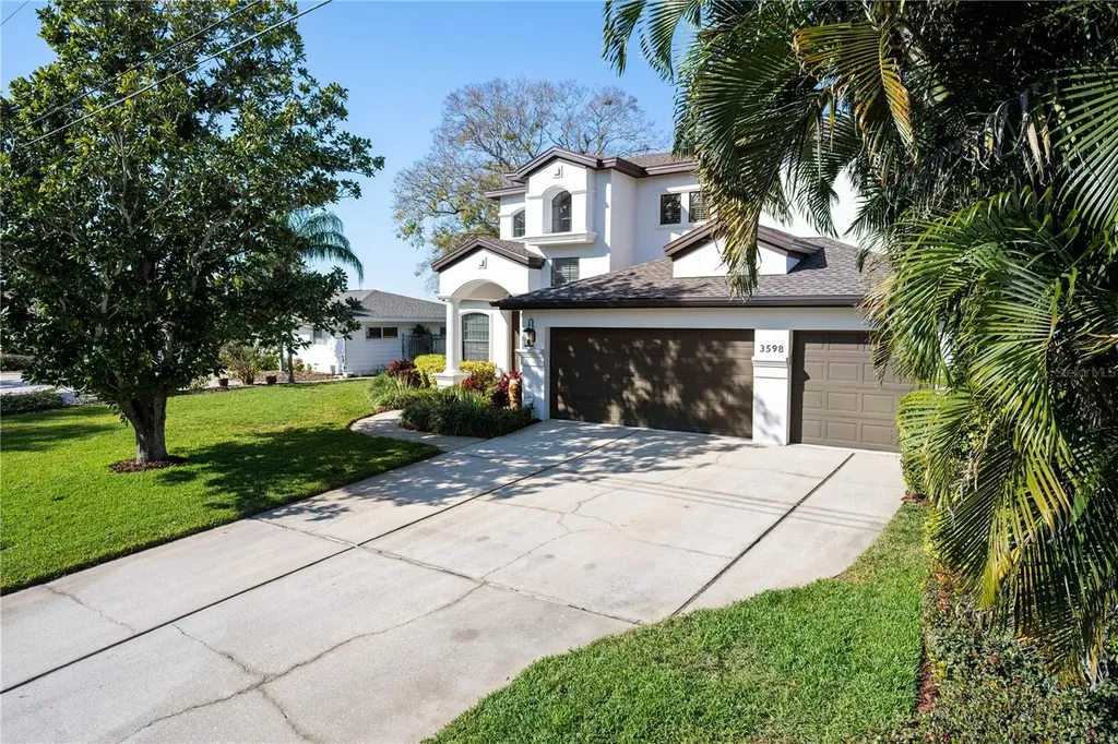 3598 10th Street NE St Petersburg FL 33704