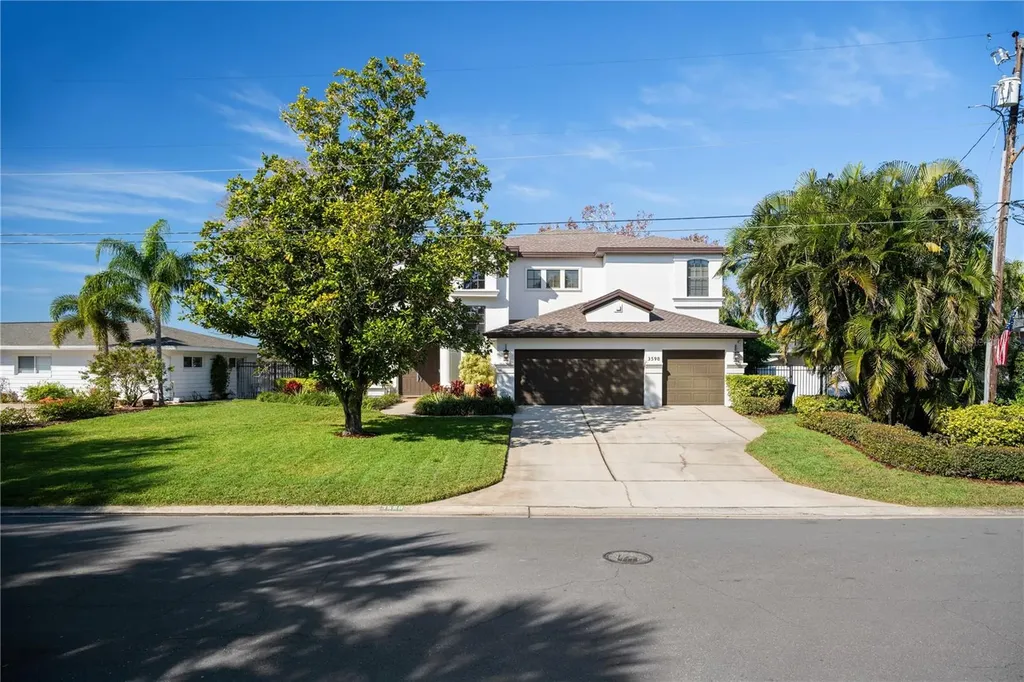 3598 10th Street NE St Petersburg FL 33704