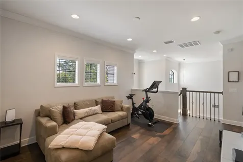 3598 10th Street NE St Petersburg FL 33704