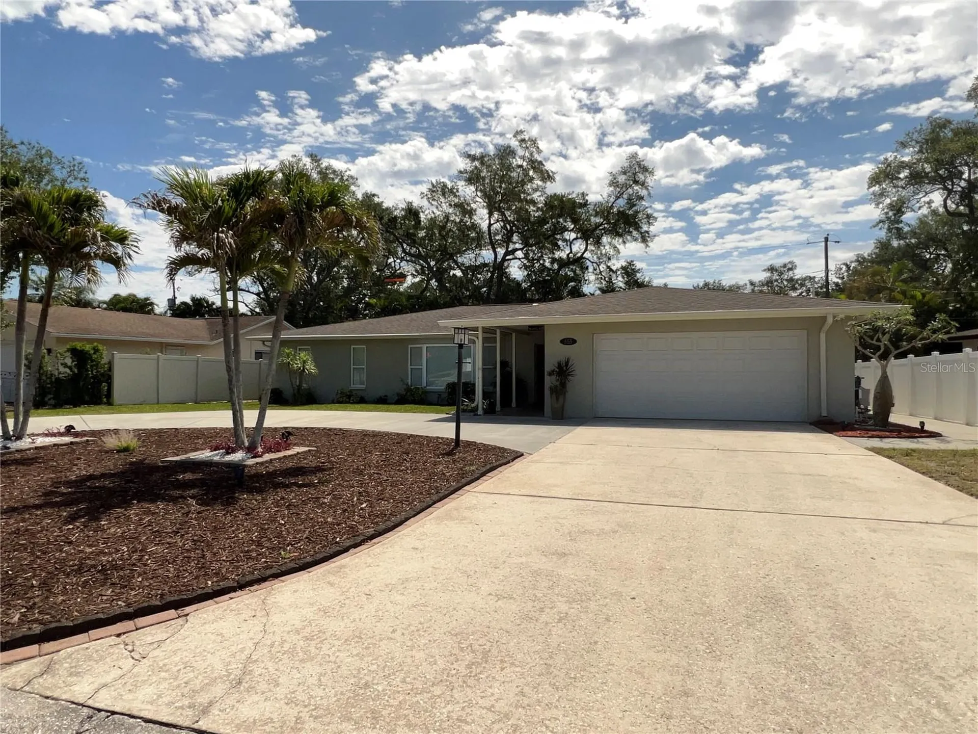 855 Fountainhead Drive Largo FL 33770