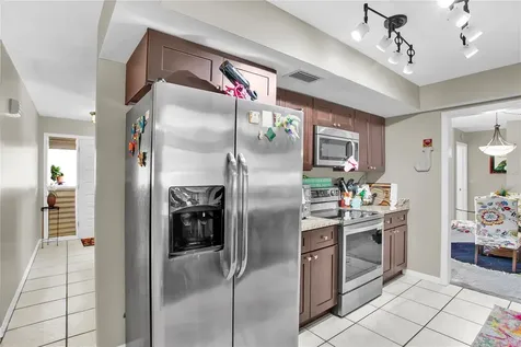 855 Fountainhead Drive Largo FL 33770