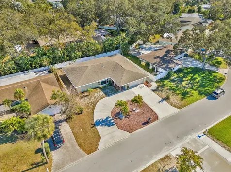 855 Fountainhead Drive Largo FL 33770