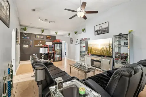 111 Elgin Boulevard Davenport FL 33897