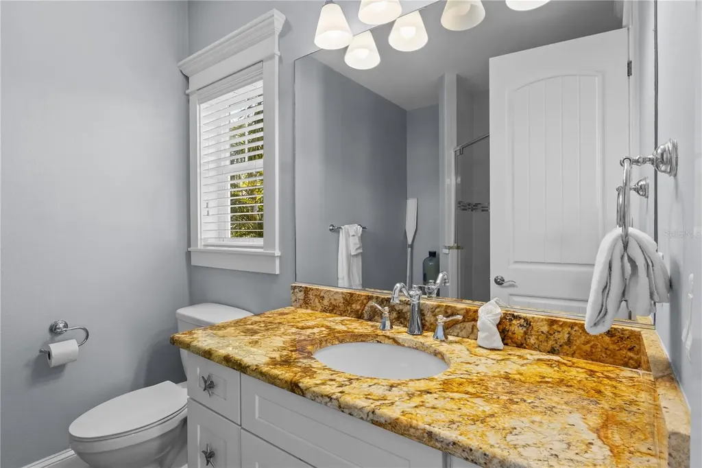 6908 Holmes Boulevard Holmes Beach FL 34217