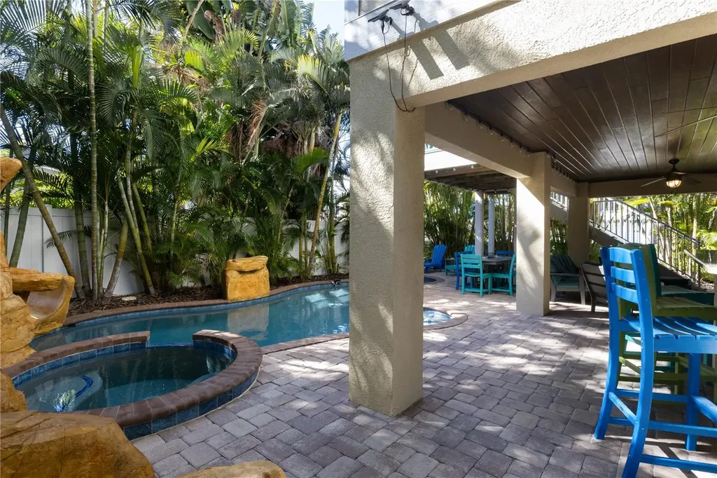 6908 Holmes Boulevard Holmes Beach FL 34217