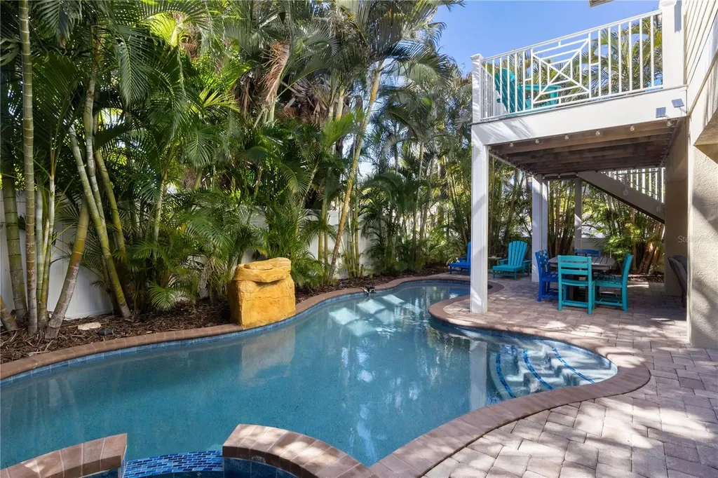 6908 Holmes Boulevard Holmes Beach FL 34217