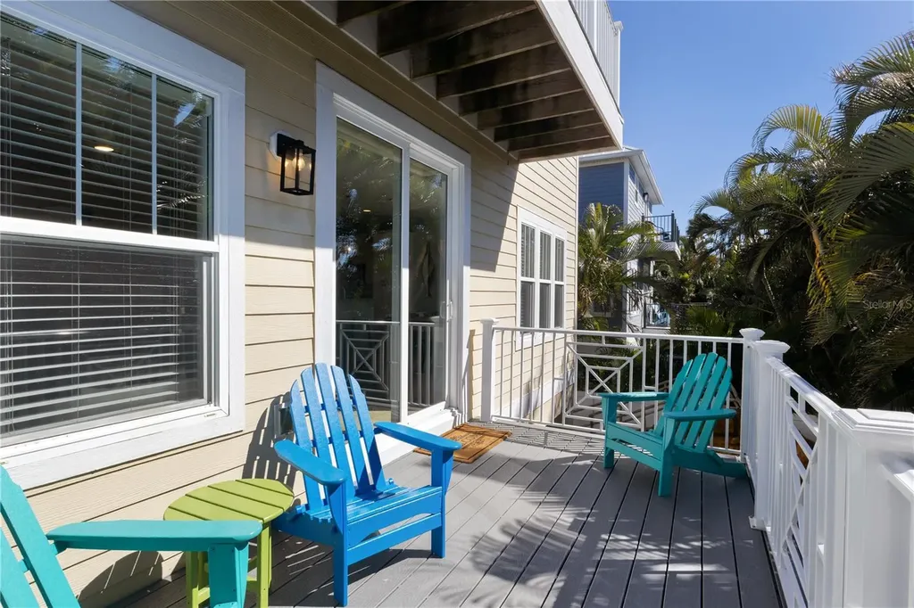 6908 Holmes Boulevard Holmes Beach FL 34217