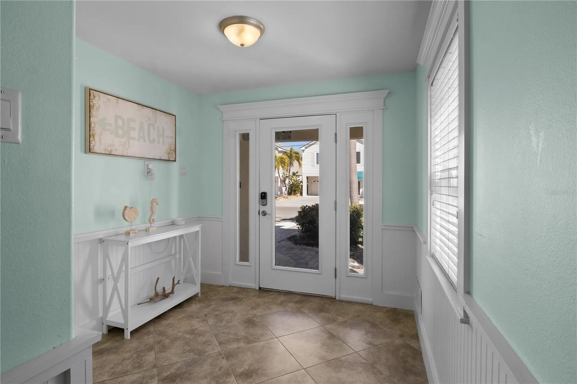 6908 Holmes Boulevard Holmes Beach FL 34217
