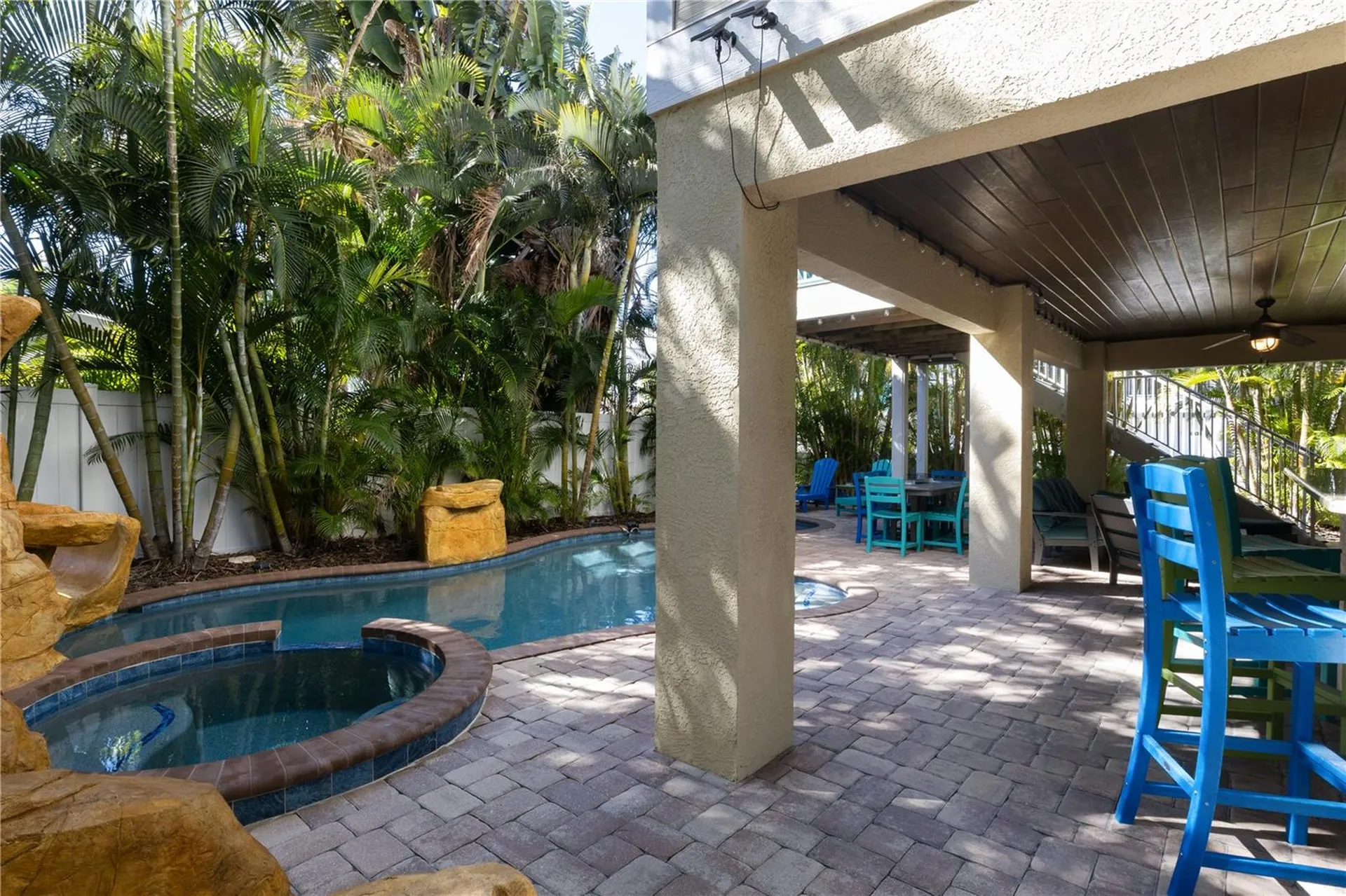 6908 Holmes Boulevard Holmes Beach FL 34217