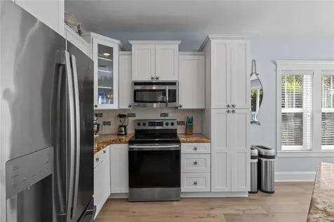 6908 Holmes Boulevard Holmes Beach FL 34217
