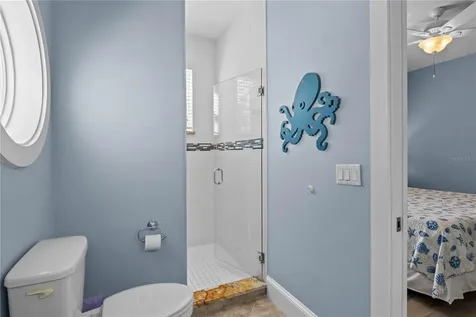 6908 Holmes Boulevard Holmes Beach FL 34217