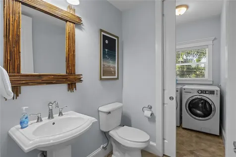 6908 Holmes Boulevard Holmes Beach FL 34217