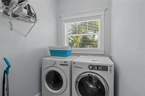 6908 Holmes Boulevard Holmes Beach FL 34217