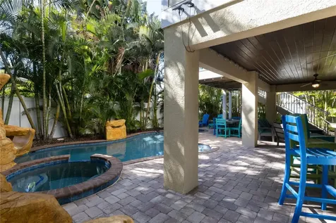 6908 Holmes Boulevard Holmes Beach FL 34217