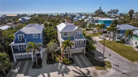6908 Holmes Boulevard Holmes Beach FL 34217