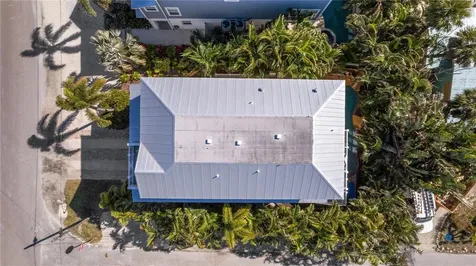 6908 Holmes Boulevard Holmes Beach FL 34217