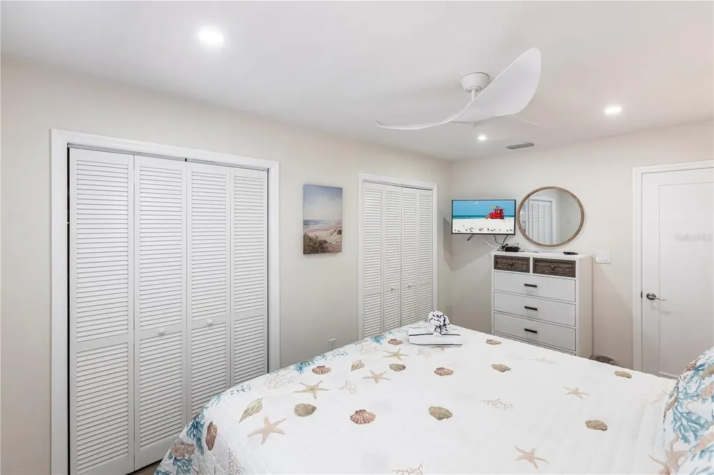 6020 Midnight Pass Road Sarasota FL 34242