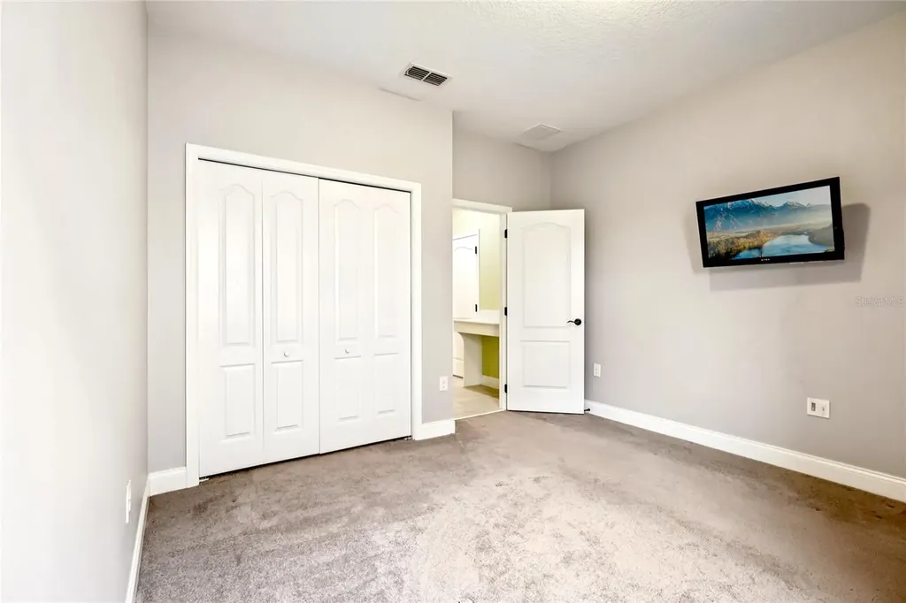 2393 Panoramic Circle Apopka FL 32703