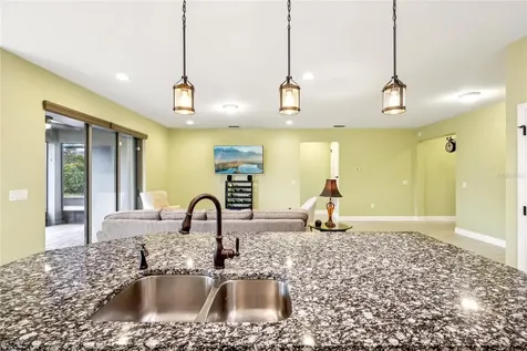 2393 Panoramic Circle Apopka FL 32703