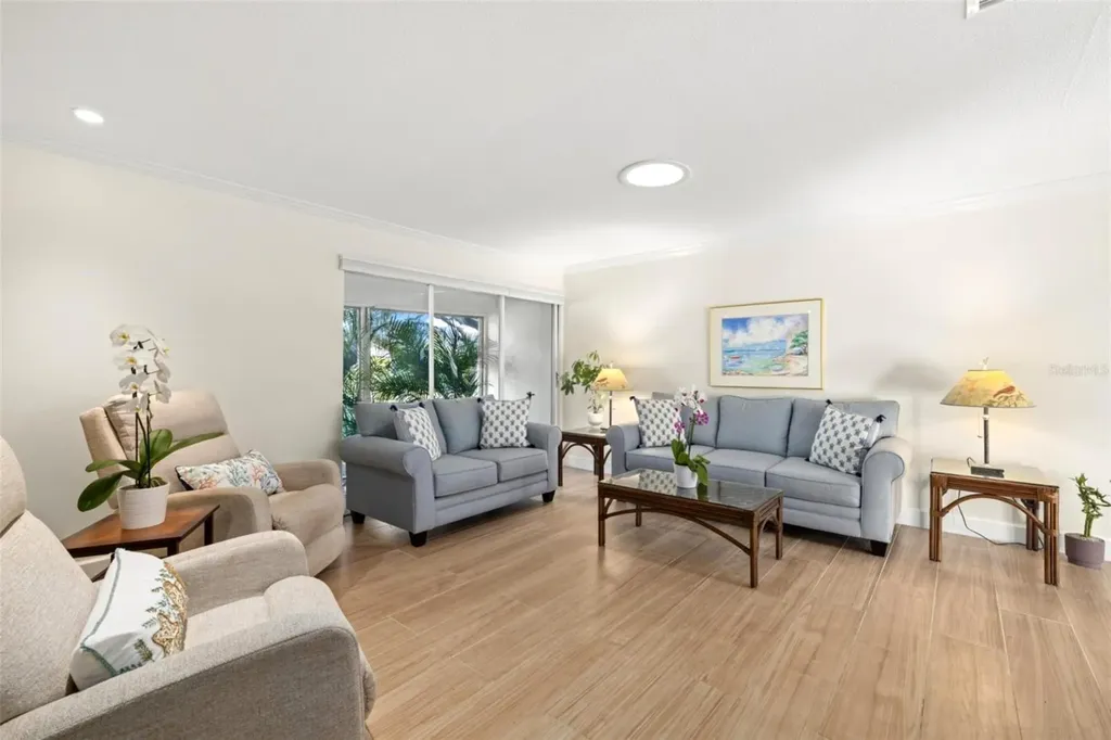 237 Hourglass Way Sarasota FL 34242