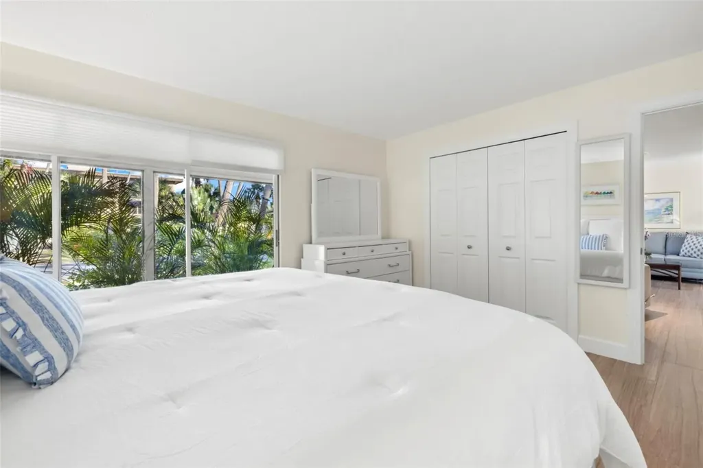 237 Hourglass Way Sarasota FL 34242