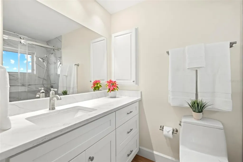 237 Hourglass Way Sarasota FL 34242
