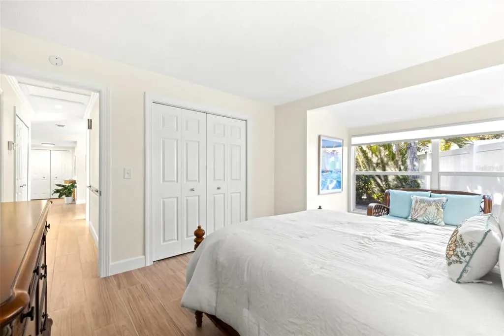 237 Hourglass Way Sarasota FL 34242