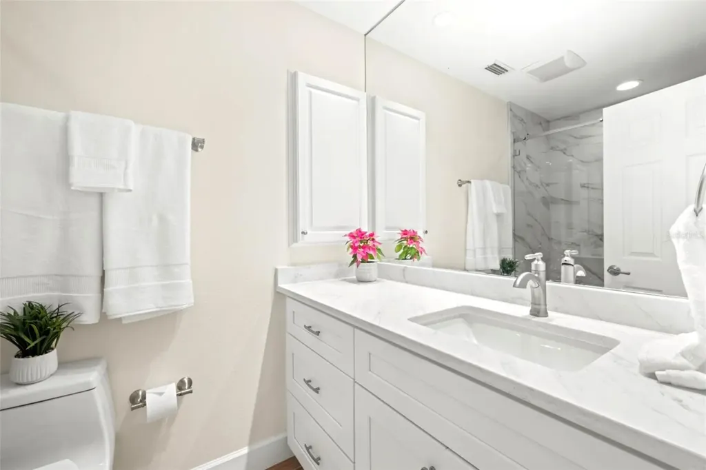 237 Hourglass Way Sarasota FL 34242