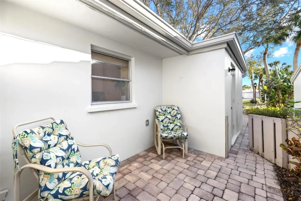 237 Hourglass Way Sarasota FL 34242