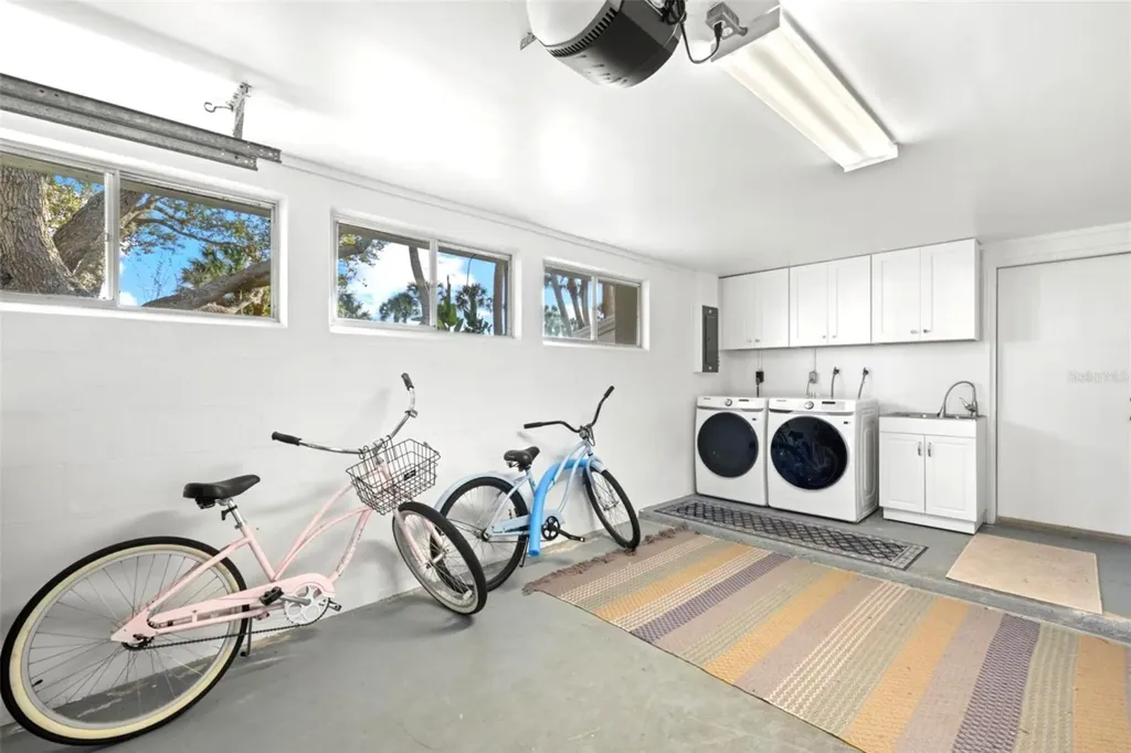 237 Hourglass Way Sarasota FL 34242