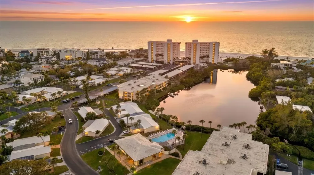 237 Hourglass Way Sarasota FL 34242