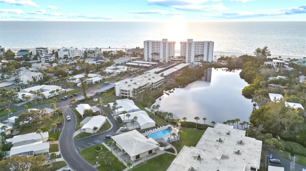 237 Hourglass Way Sarasota FL 34242