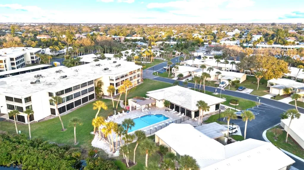 237 Hourglass Way Sarasota FL 34242