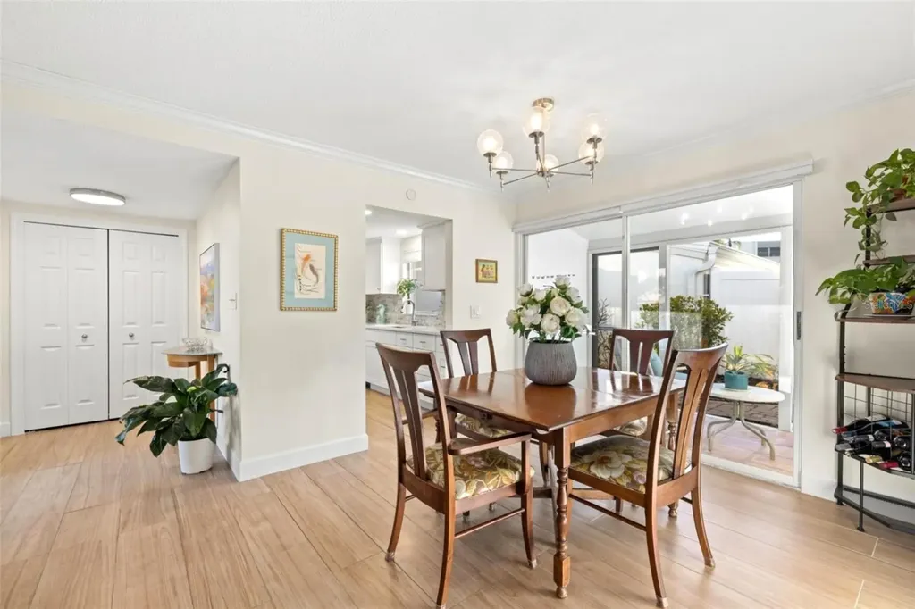237 Hourglass Way Sarasota FL 34242