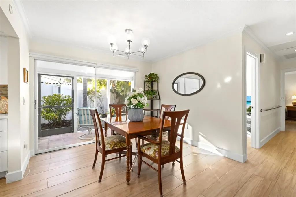 237 Hourglass Way Sarasota FL 34242
