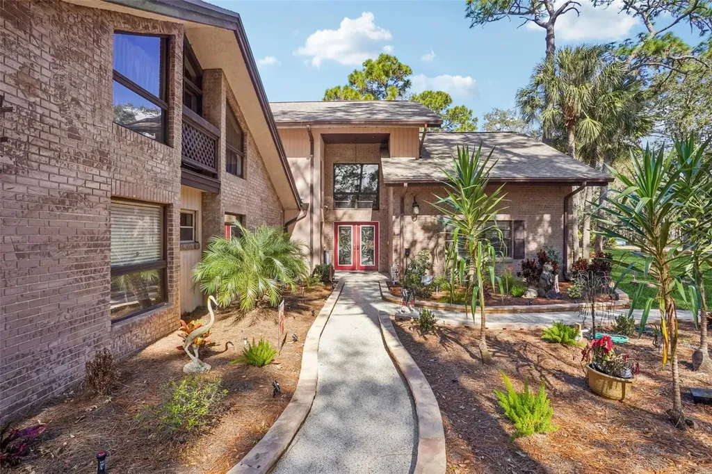 29207 Old Mill W Tavares FL 32778