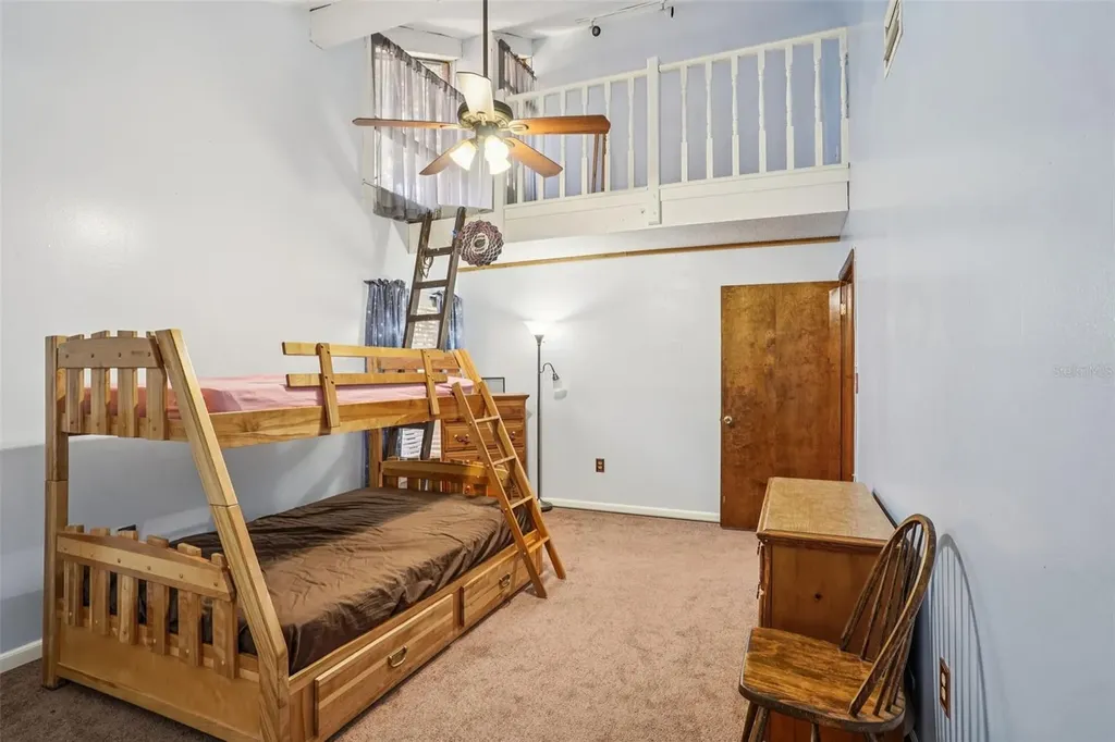 29207 Old Mill W Tavares FL 32778