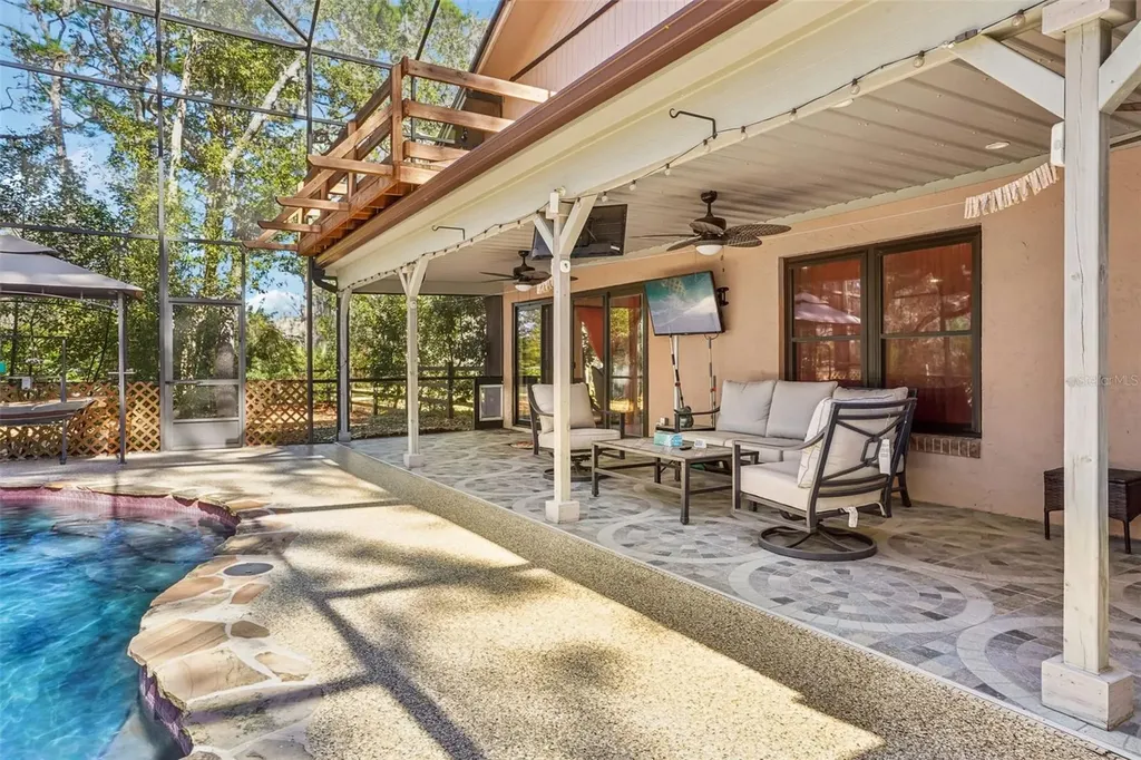 29207 Old Mill W Tavares FL 32778